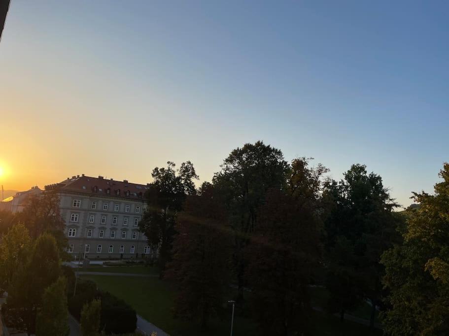 Studio With A View On City Center Park Marburg Exterior foto